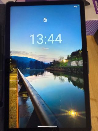 Lenovo Tab M10 Plus con Precision Pen 2