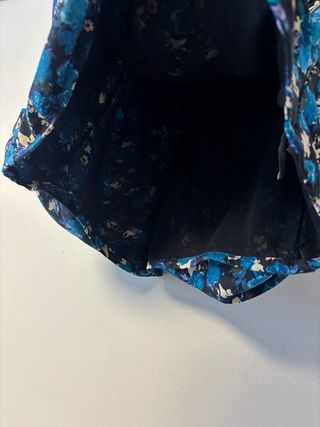 Falda Zara drapeada floral