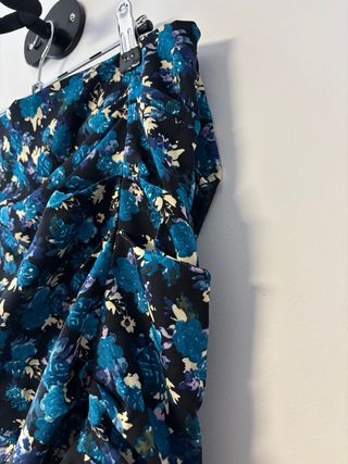 Falda Zara drapeada floral