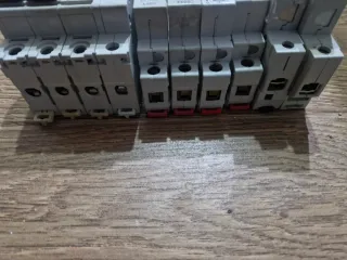 11 unds Interruptores automáticos Merlin Gerin, M