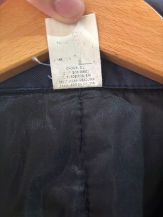 Chaleco azul marino con cremallera