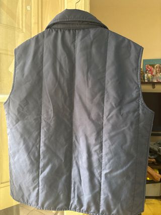 Chaleco azul marino con cremallera