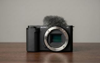 Sony Alpha ZV-E10K con Obiettivo Sony SELP1650