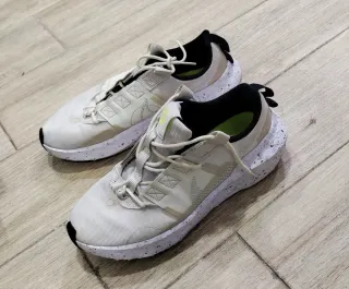 Zapatillas Nike Blancas y Verdes