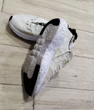 Zapatillas Nike Blancas y Verdes