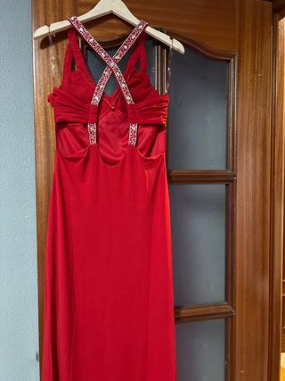 Vestido fiesta rojo espectacular con pedrería
