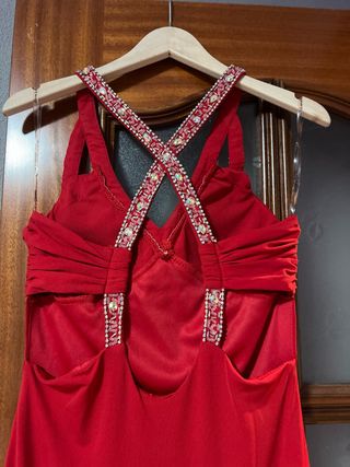 Vestido fiesta rojo espectacular con pedrería