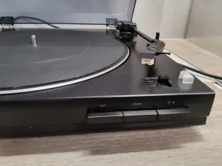 Giradischi AIWA PX-E80E con preamplificatore