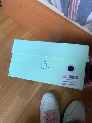 Sneakers Off-White Bianche e Rosa