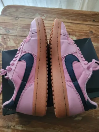 Nike Field General Rosa