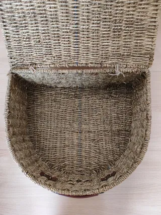 Cesta picnic antigua de ratán