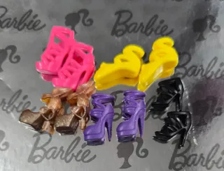 Lote 5 pares zapatos muñeca