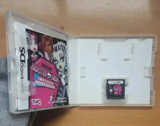 Juego Monster High y Wall-e Nintendo DS