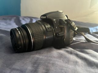 Cámara Nikon D3100 Negra + Lente 18-55mm