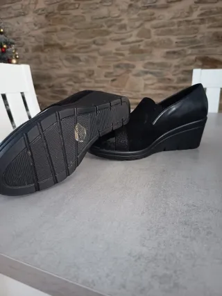 Botines negros de cuña