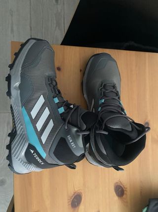Botas montaña mujer Adidas Terrex