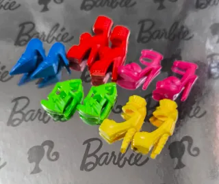 Lote 5 pares zapatos muñeca