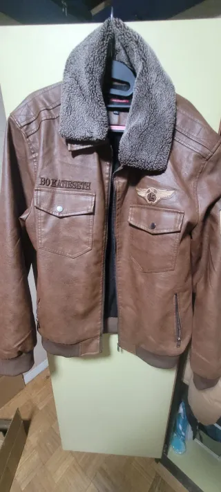 Chaqueta aviador piel sintética marrón