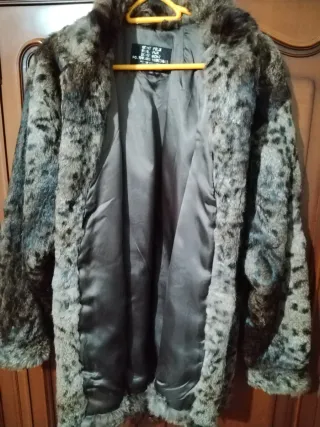 Abrigo de piel auténtica marrón Talla 38