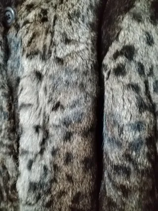 Abrigo de piel auténtica marrón Talla 38