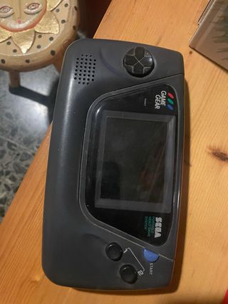 Sega Game Gear Negra Sin tapas de las pilas