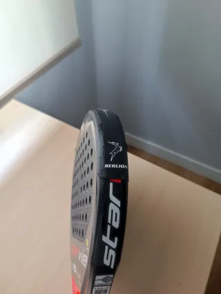 Pala de pádel StarVie R9.V Carbon