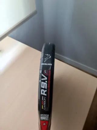 Pala de pádel StarVie R9.V Carbon