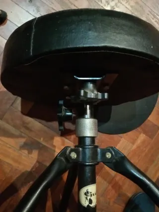 Banqueta Batería Ajustable Guil Acero.