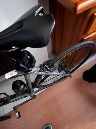 Bicicleta de carretera Scott + cámaras de recambio