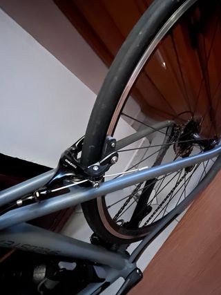 Bicicleta de carretera Scott + cámaras de recambio