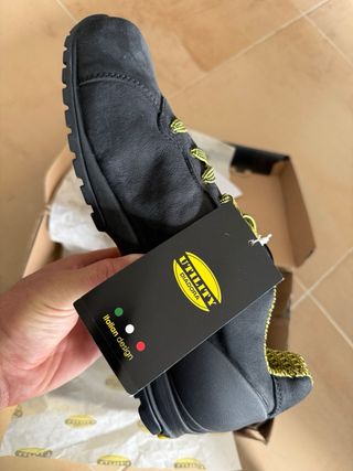 Zapatos Diadora Utility Talla 45 Negros