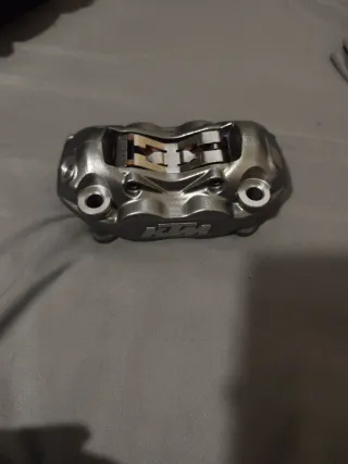 Pinza y pastillas de freno KTM