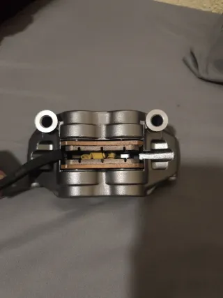 Pinza y pastillas de freno KTM