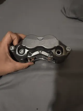 Pinza y pastillas de freno KTM