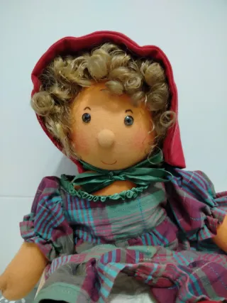 Muñeca artesanal hecha a mano