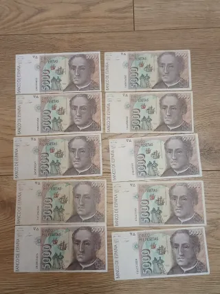 Cuarenta Billetes Españoles.