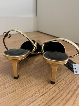 Zapatos piel Massimo Dutti dorados a estrenar