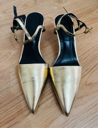 Zapatos piel Massimo Dutti dorados a estrenar