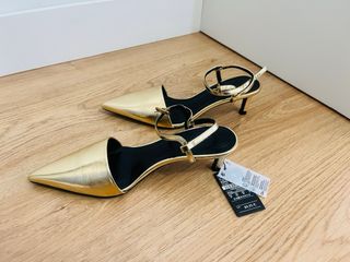 Zapatos piel Massimo Dutti dorados a estrenar