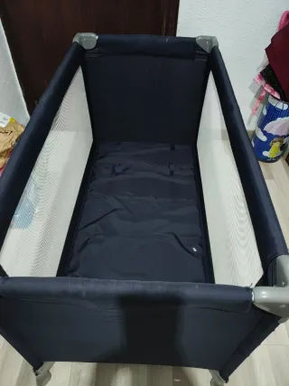 Cuna de viaje plegable
