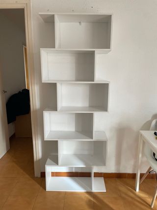 Estantería decorativa blanca