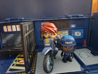 Camión PinyPon Policía con Accesorios