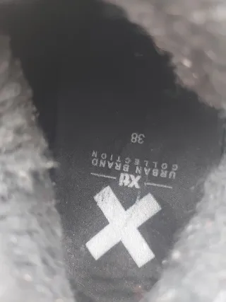 Zapatillas negras con forro