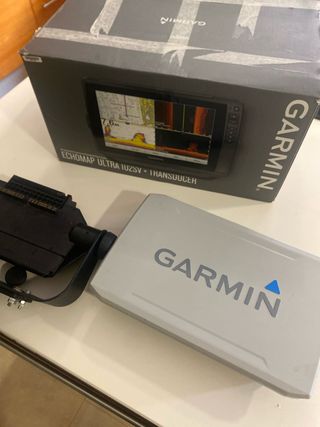 Garmin ECHOMAP 102 UHD