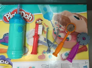 Play-Doh Doctor Drill 'n Fill Dentista