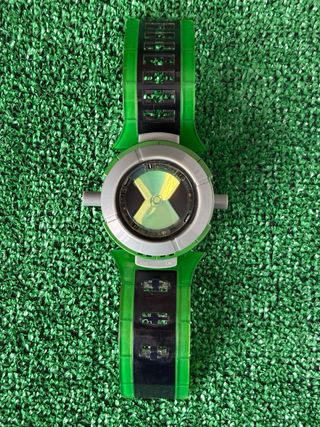 ULTIMATE OMNITRIX BEN 10