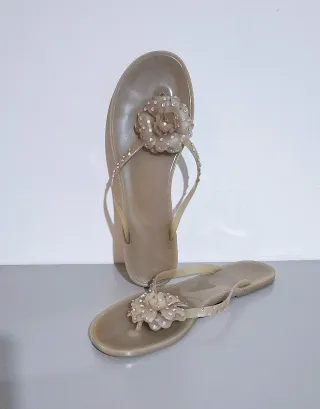 Infradito con fiore e strass