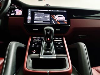 Porsche Cayenne E-Hybrid 462CV