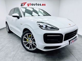 Porsche Cayenne E-Hybrid 462CV