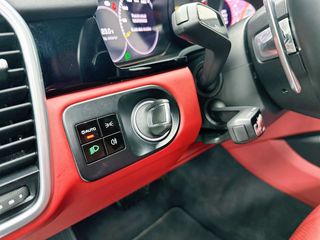 Porsche Cayenne E-Hybrid 462CV